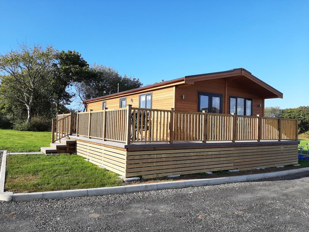 New Pinelog Holiday lodge for sale